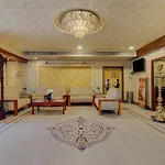 Collection O 30030 Metro Grand Arumbakkam