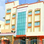 Oyo 68796 Shanthi Mahal