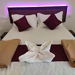 Soho Inn Omr