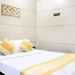 Hotel Amrita Mogappair