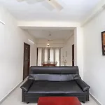 Oyo 22019 Skye Service Apartments