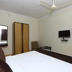 Oyo 9372 Rich Inn