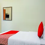 Oyo Flagship 76696 Skyry Hotels