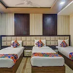 Fabhotel Central Palace
