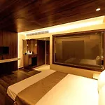 Icris Hotel