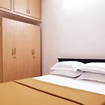 Chippy Apartments No.27