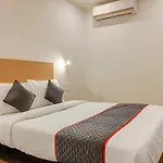 Oyo Townhouse 76768 The Bluebay Ecr