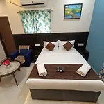 New Metro Serviced Apartment