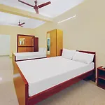 Hotel Yadvik