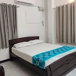 Roshini Serviced Apartments