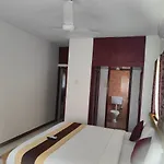 Kapsstone Homestay- Apartments &Rooms Near Apollo &Shankara Nethralaya Hospitals -Greams Road