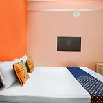 Spot On Annai Guest House Near Marina Beach