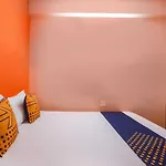 Spot On Annai Guest House Near Marina Beach