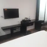 Esthell Hotel