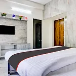 Collection O 81131 Villa Gardenia