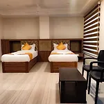Rr Mount Elite Suites