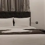 Earth Inn