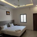 Redfox Hotel-T.Nagar