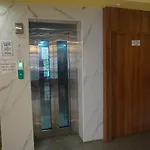 The Dolphin Park Hotel, Virugambakkam