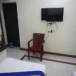 The Dolphin Park Hotel, Virugambakkam