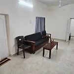 Homestay - Ac 3 Bhk Near Alrport