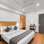 Upar Hotels Thoraipakkam, Omr