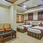 Fabhotel Chennai Palace - Nr Chennai Beach Railway Station
