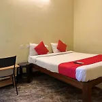 Vinayak Residency Porur Inn