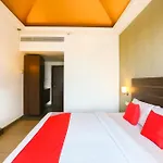 Super Collection O Skywalk Hotel