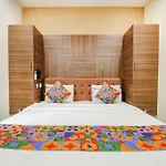 Fabhotel Mrv Inn - Nr Express Avenue Mall & Spencer Plaza Mall