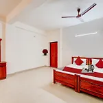 Hotel O Jayam Residency Tiruvottiyur Near Tiruvottriyur Theradi Metro Station