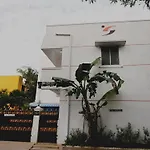 Spot On Shappy Inn Koyambedu Near Pvr Spi Palazzo Chennai