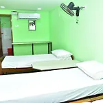 Sri Tirumalaa Hotel
