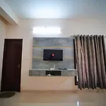 Cm Stays Service Apartment - Near Chennai Airport - Pallavaram