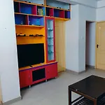Cosy Homestay Behind Airport, Close To Dlf & Rmz It Park, Miot And Srm Hospitals, Trade Center