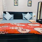 Cosy Homestay Behind Airport, Close To Dlf & Rmz It Park, Miot And Srm Hospitals, Trade Center