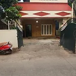 Homestay - Ac 3 Bhk Near Alrport