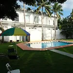 Ecr London Villa