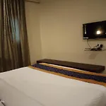 Redfox Hotel- Aminjikarai