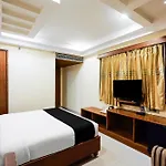 Townhouse Oak Alandur Near Chennai Airport Formerly Vijay Park