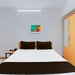 Super Hotel O Valasaravakkam Near Chandra Metro Mall