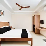 Super Hotel O Park Town Near Nehru Stadium