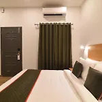 Super Townhouse Royapettah Near U.S Consulate