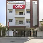 OYO 78185 Harma Residency