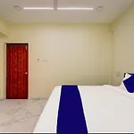 Sanva Luxury Rooms By Royal Vip Hospitality