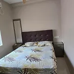 Home Stay In Tnagar E14