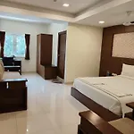 A And M Rooms And Residences