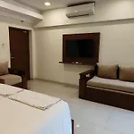 A And M Rooms And Residences