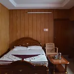 Saravanan Lodge