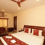 Lloyds Serviced Apartments, Near Music Academy
